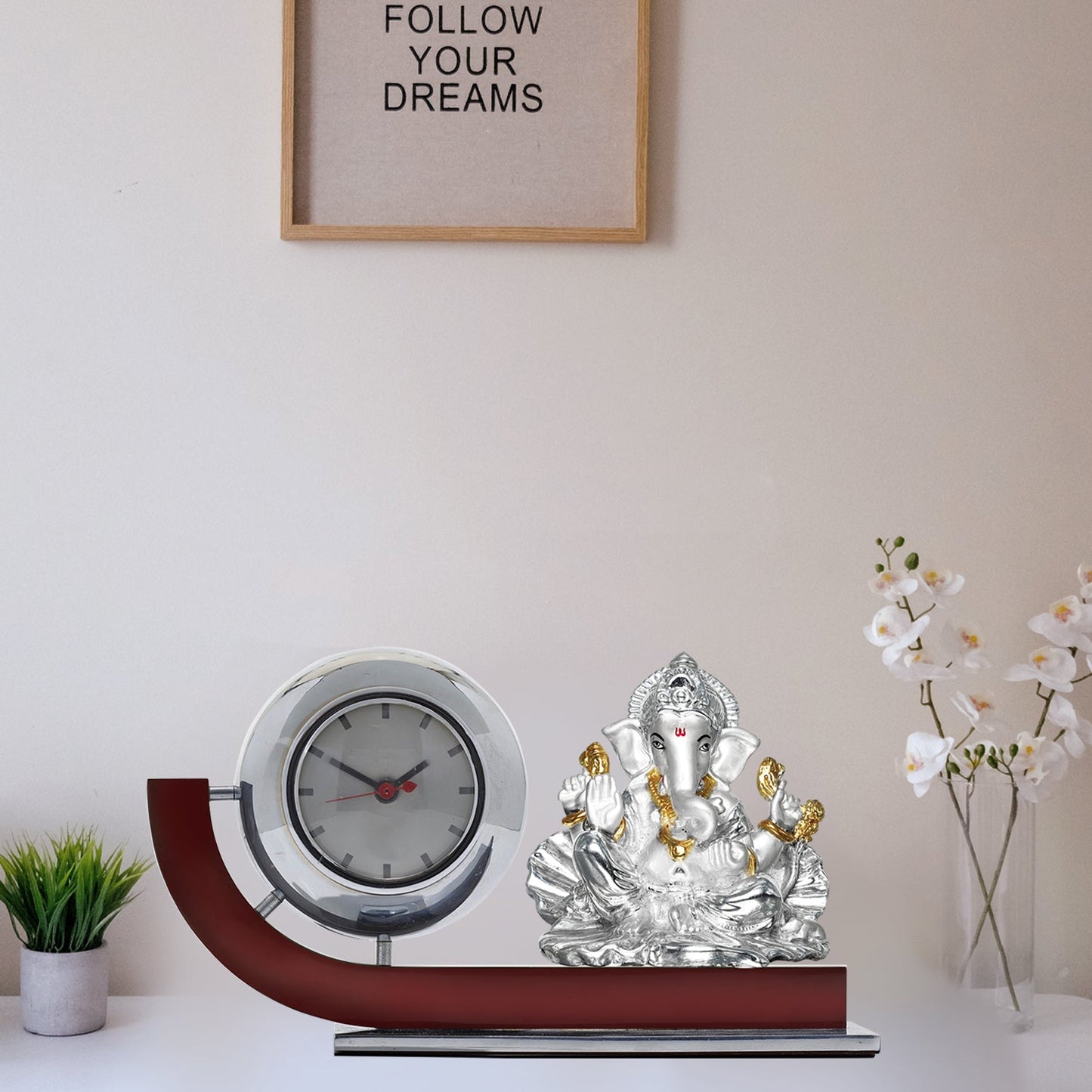 Diviniti 999 Silver Plated Ganesha Idol with Customized Round Watch For University