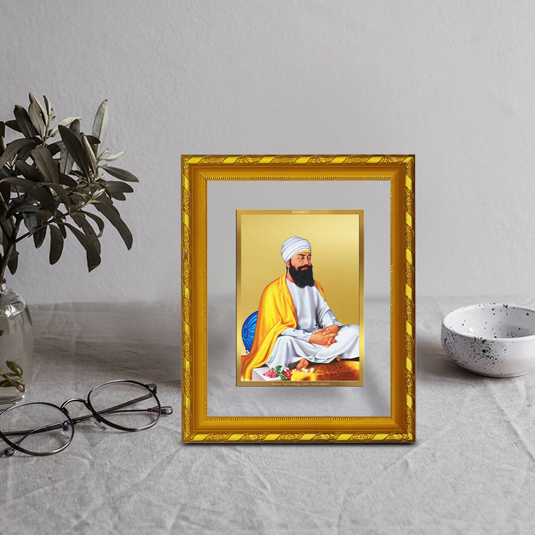 DIVINITI 24K Gold Plated Guru Tegh Bahadur Ji Photo Frame For Home Decor, Festive Gift (21.5 X 17.5 CM)