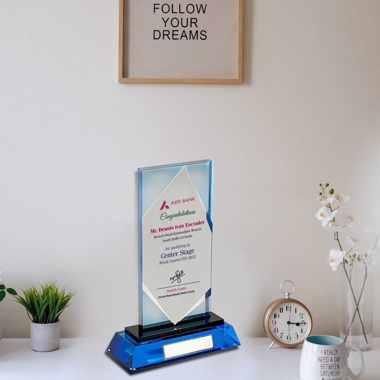 Crystal Trophy for Memorable Corporate Gifts