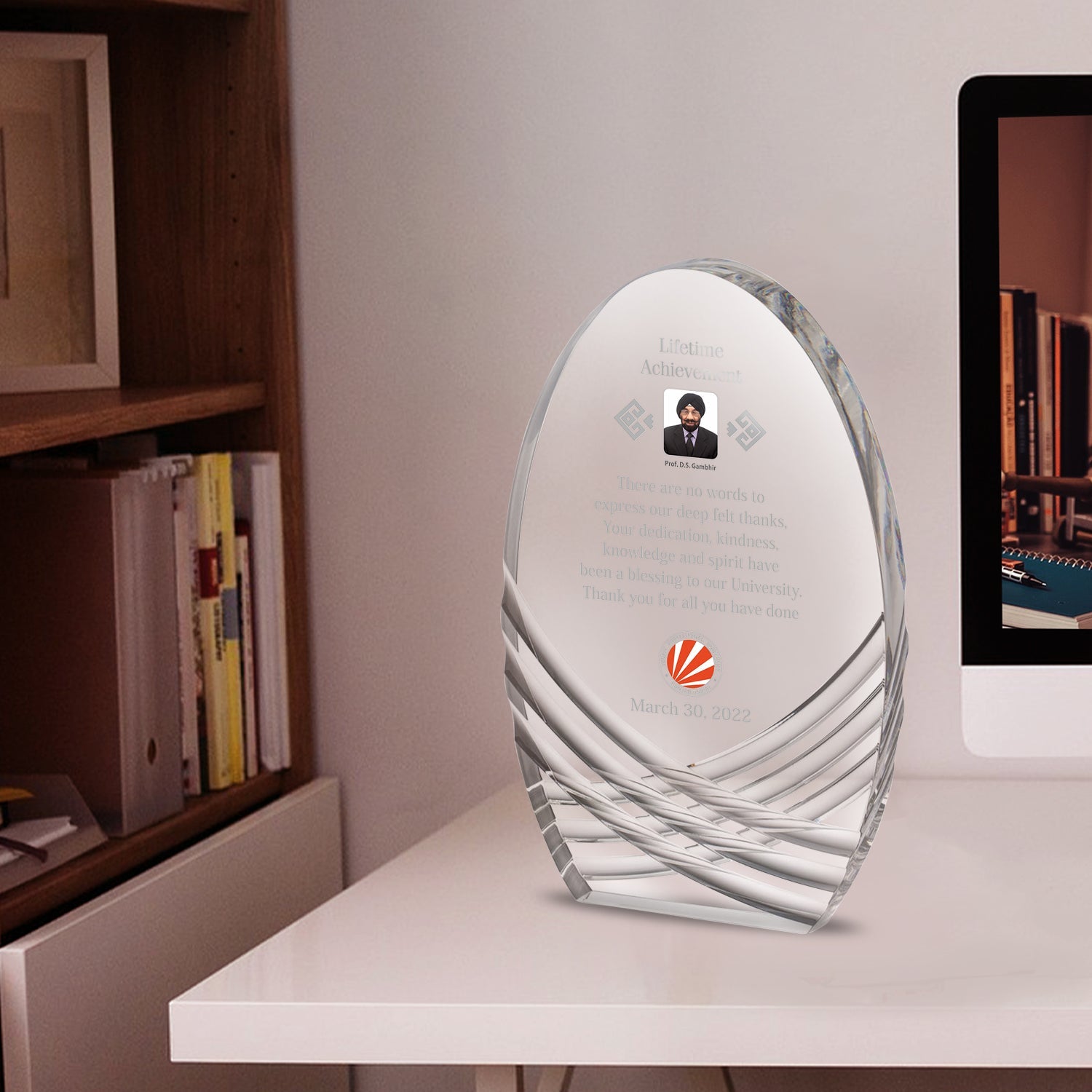 Crystal Trophy for Personalized Corporate Gifting