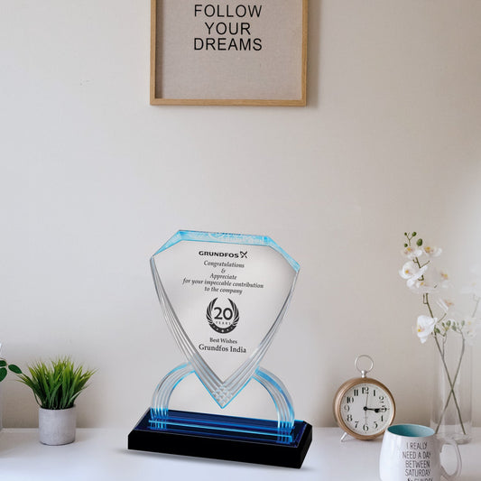 Crystal Trophy for Special Corporate Gifting