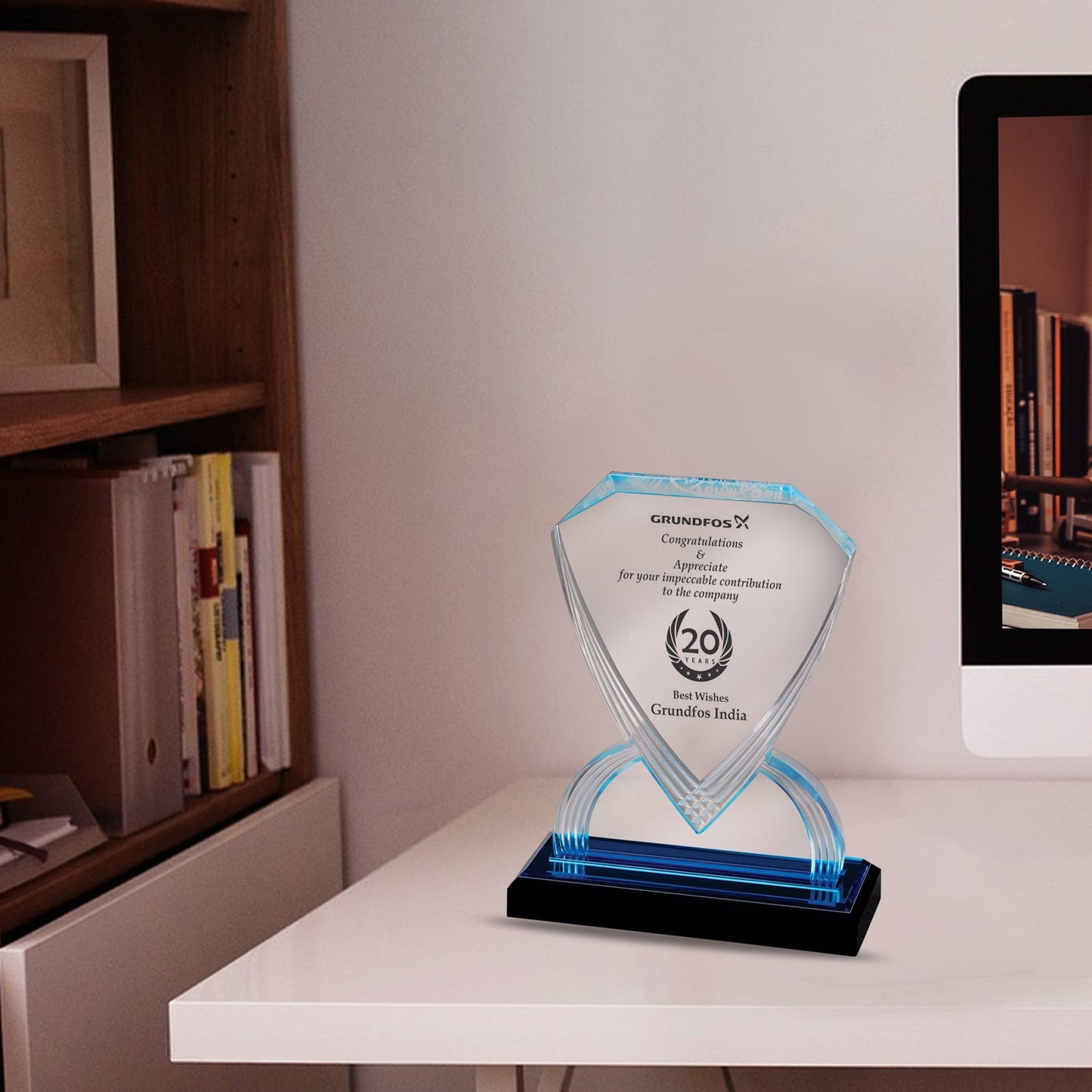 Crystal Trophy for Special Corporate Gifting
