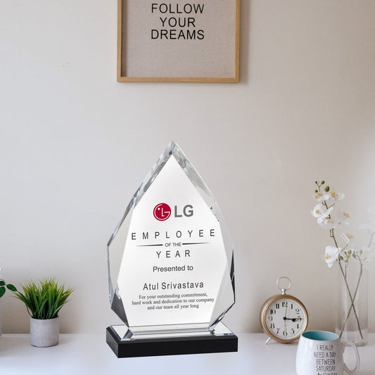 Customized Crystal Trophy for Corporate Awards