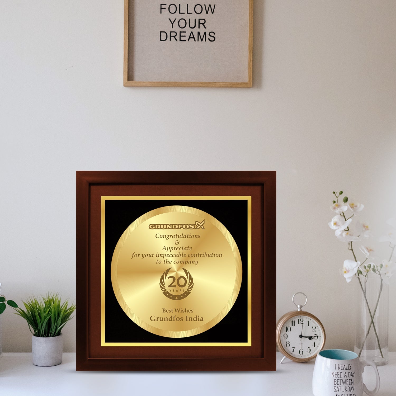 Elegant 3D Memento with 24K Gold Foil for Gifting