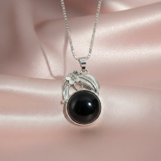 Sulemani Hakik Crystal Round Pendant